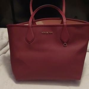 Michael Kors hand bag